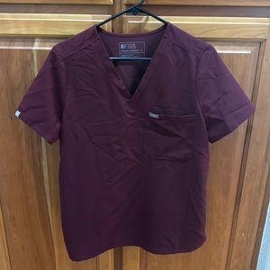 FIGS Women’s Catarina Scrub Top - Medium